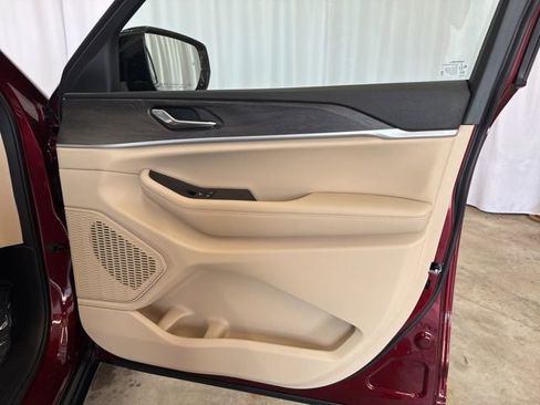 New 2025 Jeep Grand Cherokee L Limited w/ Trailer Tow Package image 32