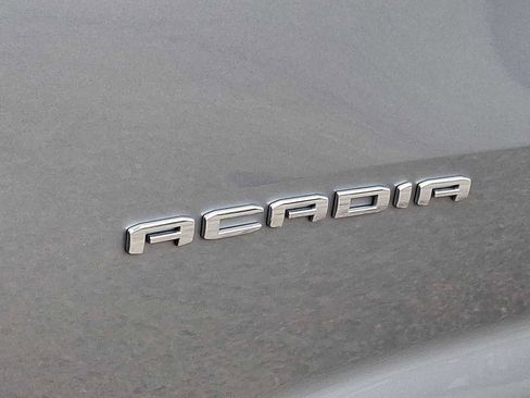 Used 2025 GMC Acadia Elevation image 38
