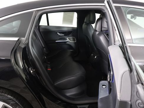 Used 2023 Mercedes-Benz EQE 500 4MATIC Sedan w/ Exclusive Trim Package image 32
