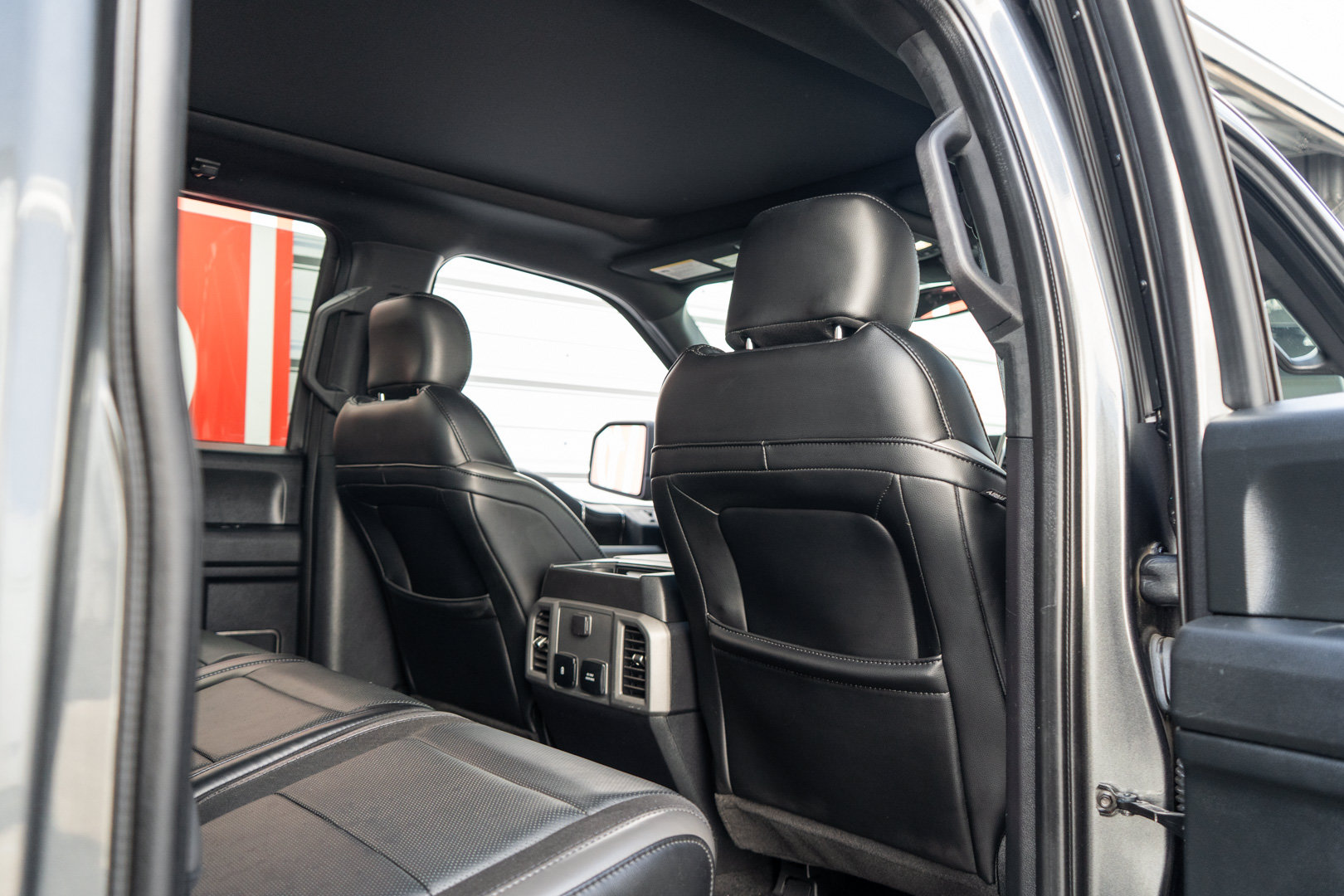 Used 2019 Ford F150 Raptor w/ Equipment Group 802A Luxury AWD/4WD image 34
