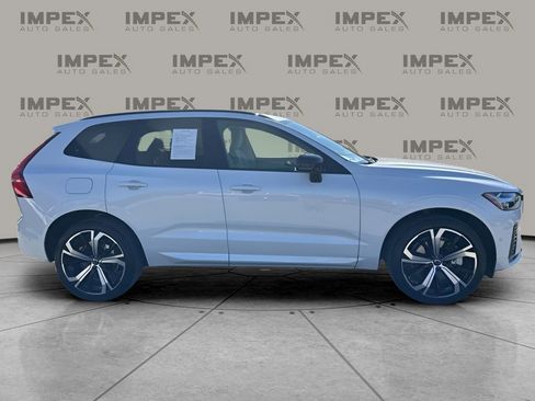 Used 2025 Volvo XC60 B5 Ultra w/ Protection Package Premier image 6
