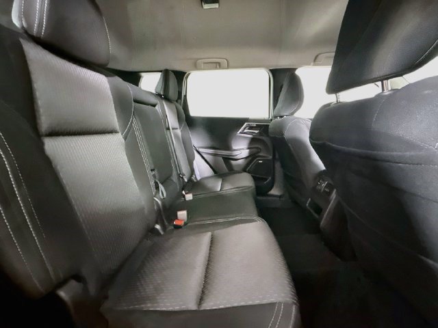Used 2025 Mitsubishi Outlander ES FWD image 26
