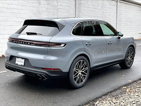 New 2026 Porsche Cayenne S image 24