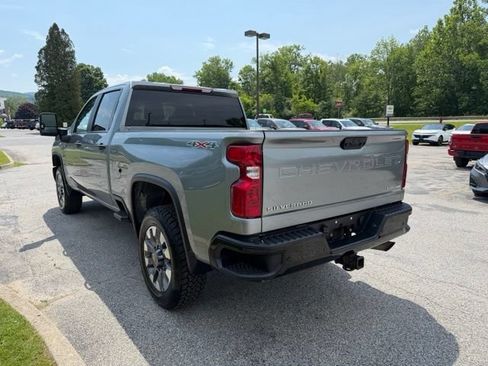 Used 2024 Chevrolet Silverado 2500 Custom w/ Custom Value Package AWD/4WD image 3