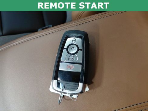 Used 2024 Ford Bronco Sport Outer Banks w/ Topo Graphic Package image 8