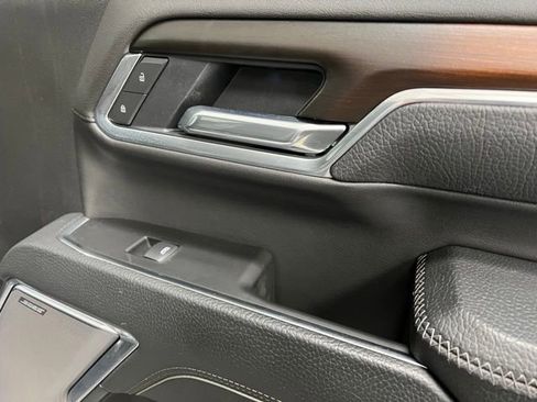 Used 2025 GMC Sierra 3500 Denali w/ Denali Reserve Package image 55