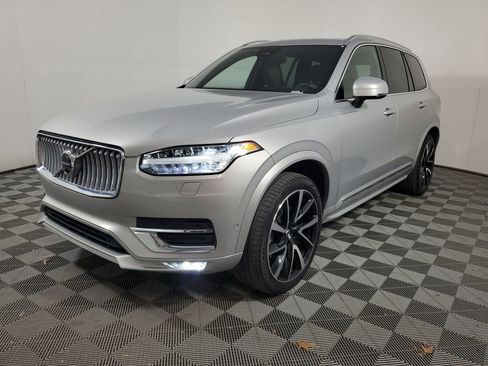Certified 2023 Volvo XC90 B5 Plus w/ Protection Package Premier image 4