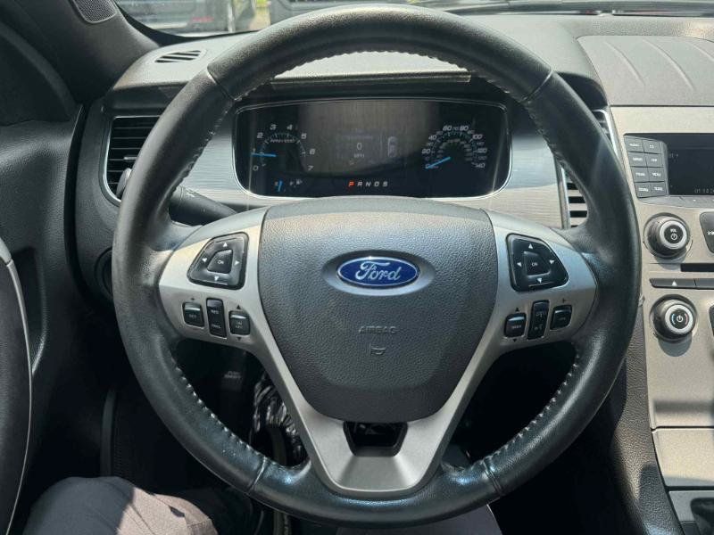 Used 2016 Ford Taurus SEL FWD image 20