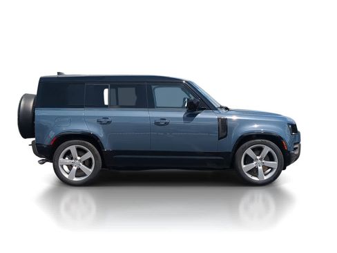Certified 2025 Land Rover Defender 110 X-Dynamic SE AWD/4WD image 9