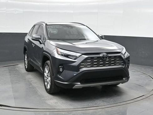 Used 2025 Toyota RAV4 Limited FWD image 7