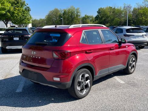 Used 2026 Hyundai Venue SEL FWD image 5