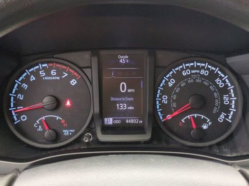 Used 2019 Toyota Tacoma SR w/ SR Convenience Package image 25