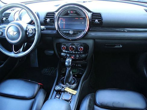 Used 2017 MINI Cooper Clubman S image 18