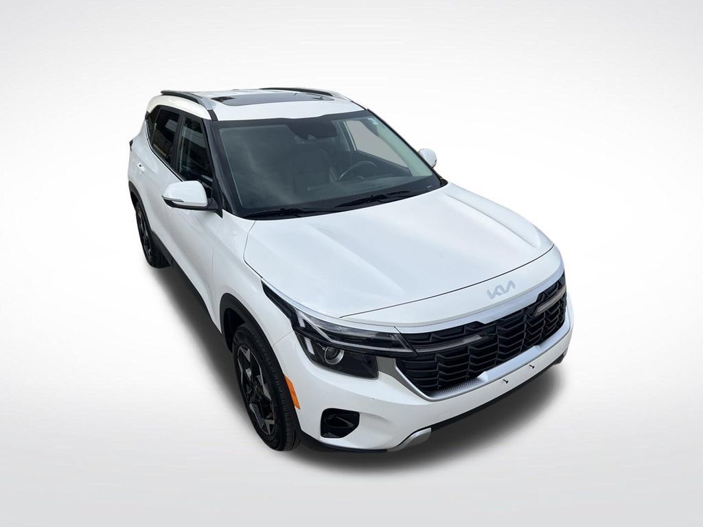 Certified 2025 Kia Seltos EX w/ EX Sunroof Package AWD/4WD image 43