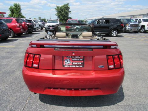 Used 2002 Ford Mustang Premium RWD image 25