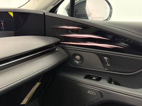 New 2026 Lincoln Nautilus Premier w/ Equipment Group 102A image 33