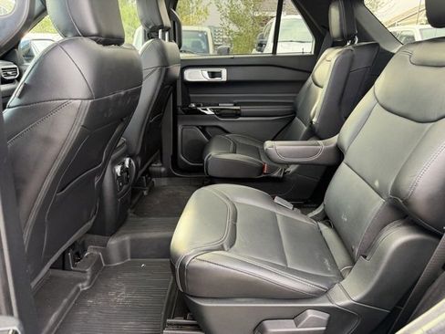 Used 2022 Ford Explorer ST w/ Equipment Group 401A image 11