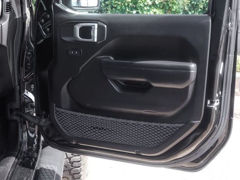 Used 2023 Jeep Wrangler Unlimited Sport AWD/4WD image 50