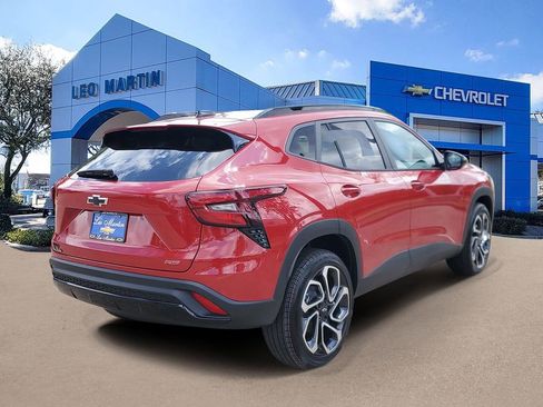 New 2026 Chevrolet Trax RS image 3