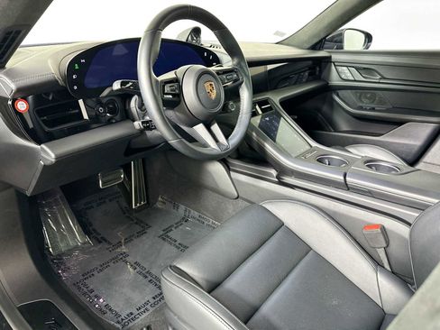 Certified 2022 Porsche Taycan GTS image 4