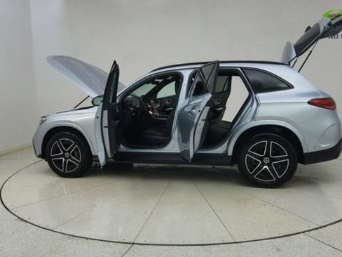Used 2025 Mercedes-Benz GLC 300 4MATIC image 73
