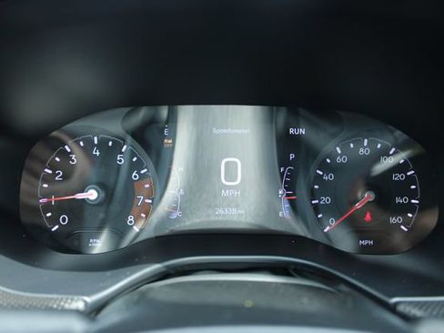 Used 2025 Jeep Compass Trailhawk w/ Trailhawk Convenience Group AWD/4WD image 26