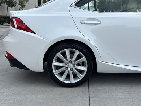 Used 2015 Lexus IS 250 RWD image 8