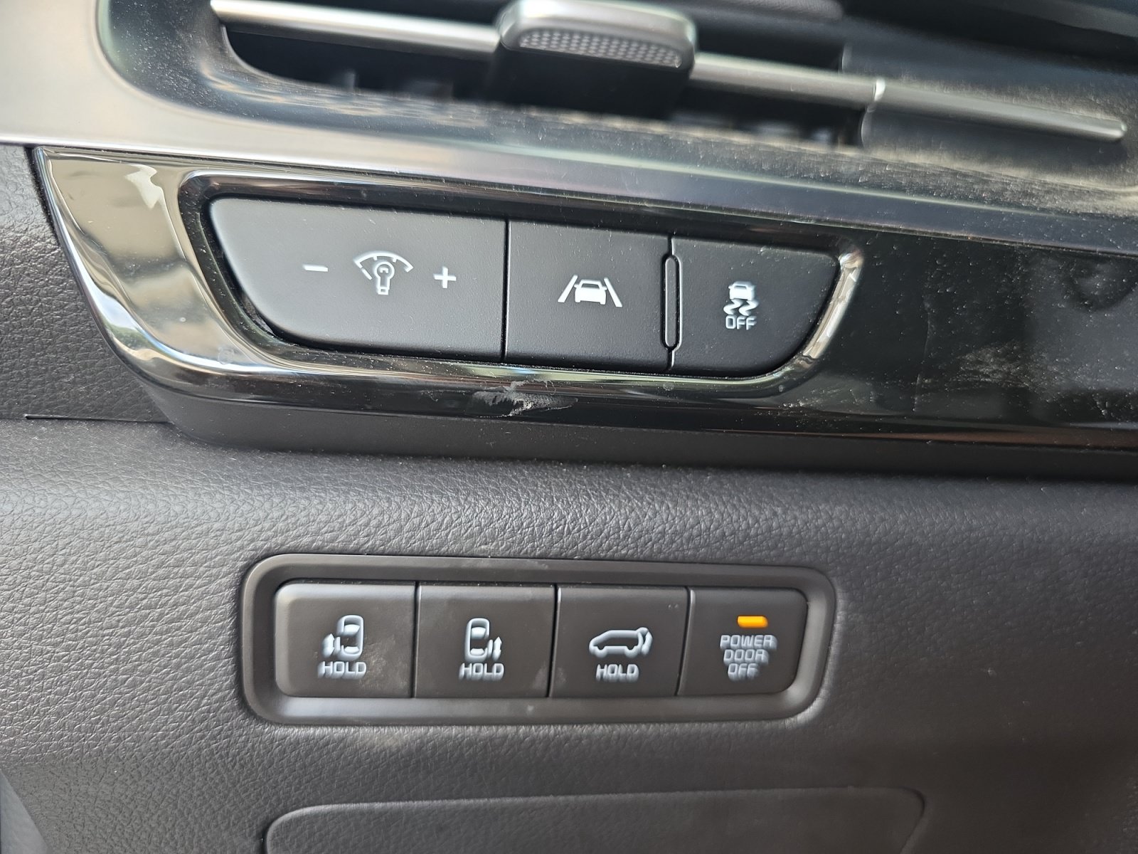 Certified 2024 Kia Carnival SX Prestige FWD image 26