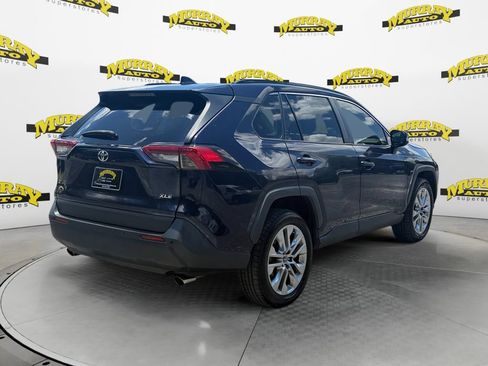 Used 2019 Toyota RAV4 XLE Premium w/ Advanced Technology Package FWD image 5