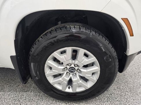 Used 2022 Nissan Frontier SV RWD image 34