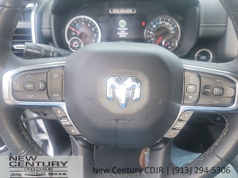 Used 2025 RAM 1500 Laramie image 12