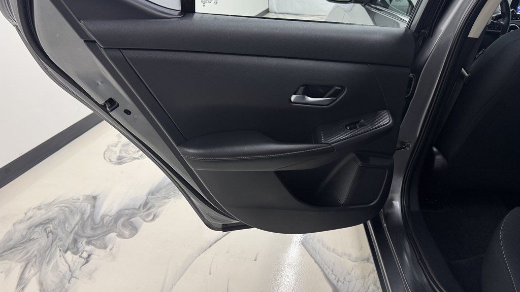 Used 2023 Nissan Sentra SV FWD image 19