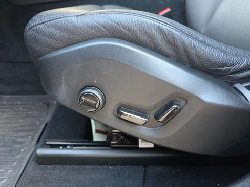 Used 2023 Volvo XC60 B5 Plus w/ Protection Package Premier image 13