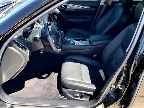 Used 2017 INFINITI Q50 2.0t RWD image 8