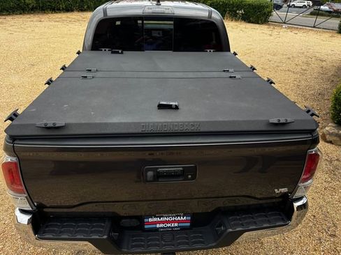 Used 2022 Toyota Tacoma 4x4 Double Cab image 14