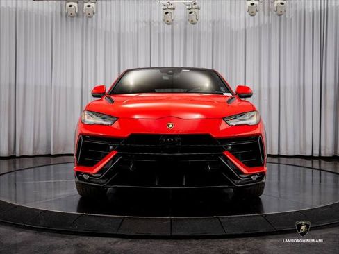 Used 2023 Lamborghini Urus Performante AWD/4WD image 2