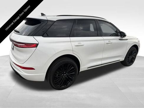 Used 2023 Lincoln Corsair Reserve image 8