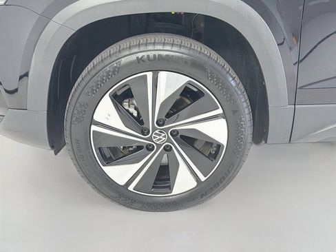 Used 2024 Volkswagen Taos SE AWD/4WD image 30