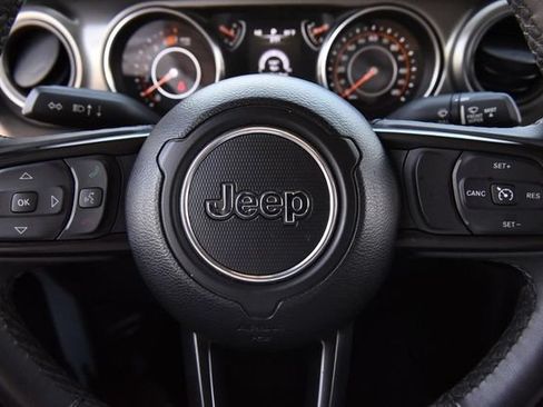Used 2023 Jeep Wrangler Unlimited Sport AWD/4WD image 19