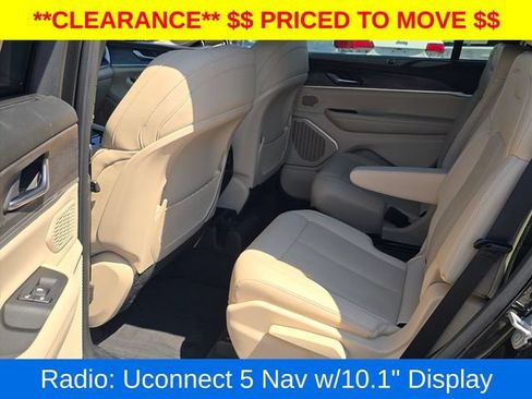 Used 2023 Jeep Grand Cherokee L Limited w/ Luxury Tech Group II RWD image 18