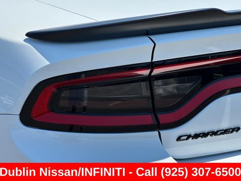 Used 2018 Dodge Charger R/T w/ Blacktop Package RWD image 45