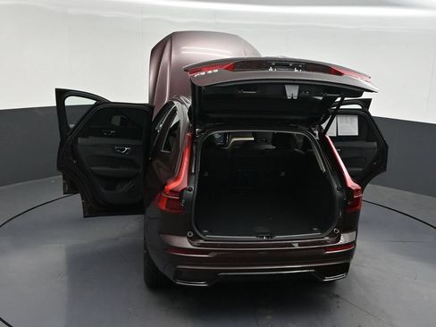 Used 2026 Volvo XC60 B5 Plus AWD/4WD image 35