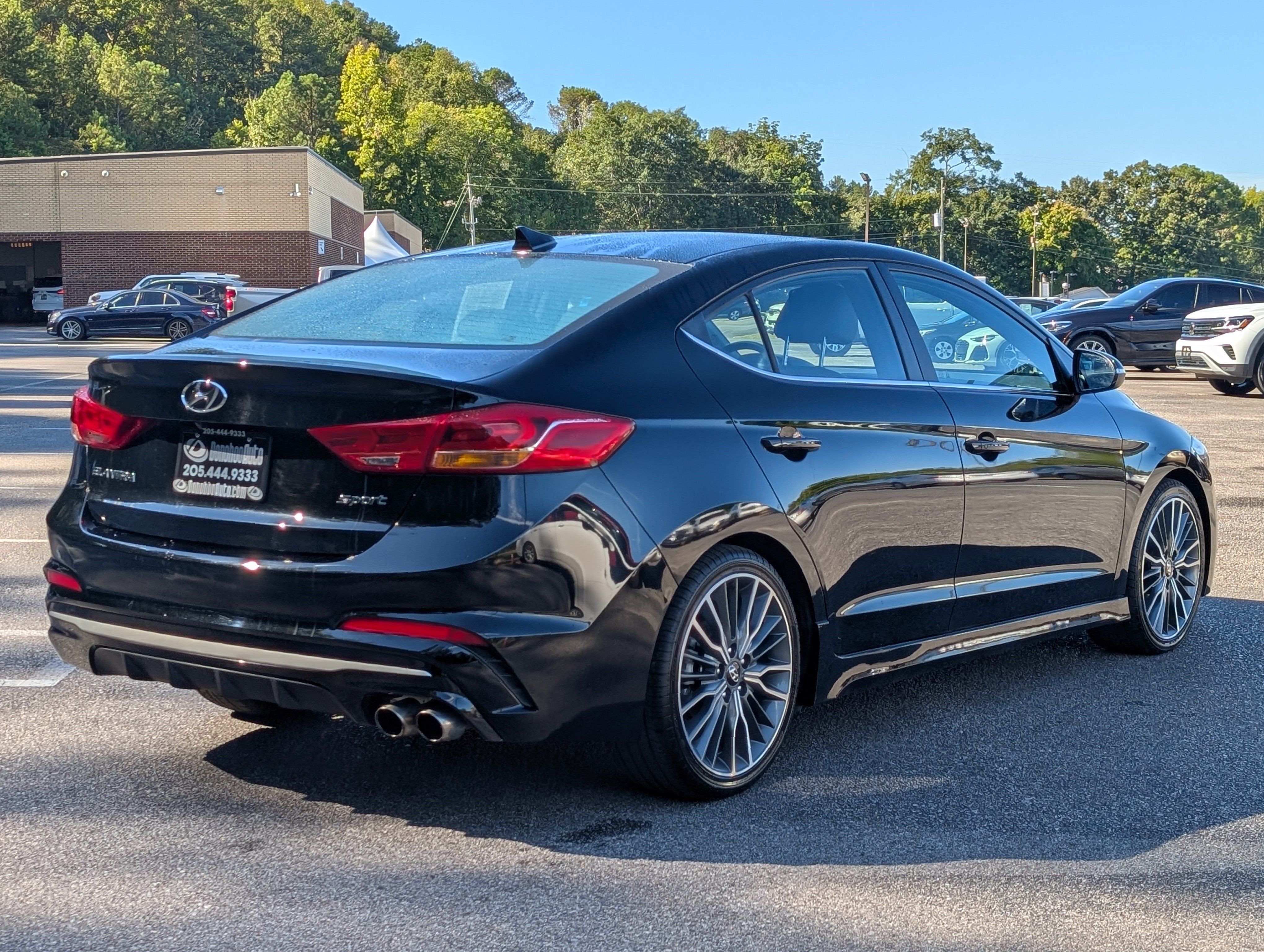 Used 2018 Hyundai Elantra Sport w/ Sport Premium Package 03 FWD image 9