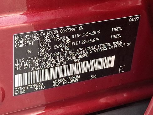 Certified 2022 Toyota Venza XLE image 29