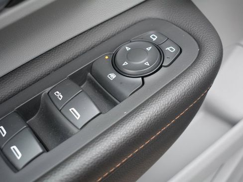 Used 2020 GMC Terrain SLE image 8