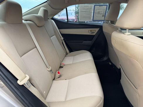 Used 2014 Toyota Corolla LE FWD image 29