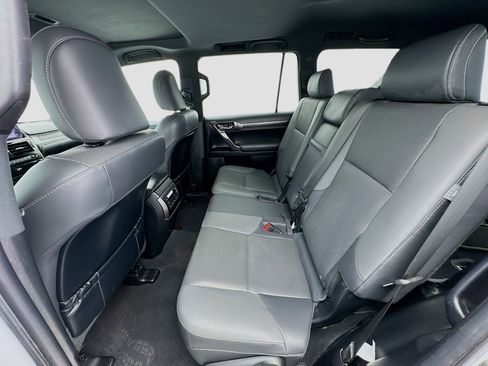Used 2022 Lexus GX 460 w/ Black Line Special Edition AWD/4WD image 16