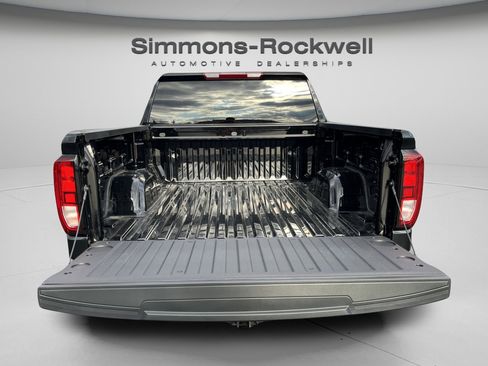 New 2026 GMC Sierra 1500 Elevation image 9