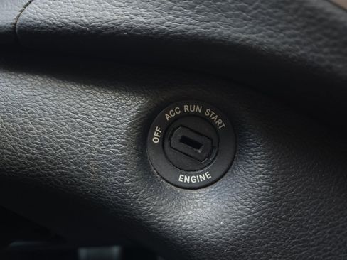 Used 2017 Jeep Cherokee Latitude FWD image 21