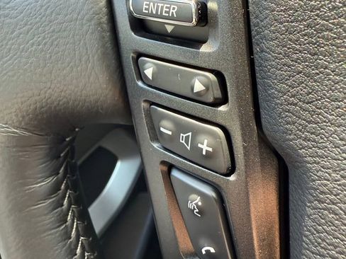 Used 2024 Nissan Frontier SV w/ Technology Package image 35